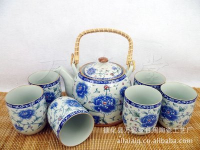 供应青花牡丹提梁壶茶具套装——德化县万瓷堂日用陶瓷工艺厂批发指南